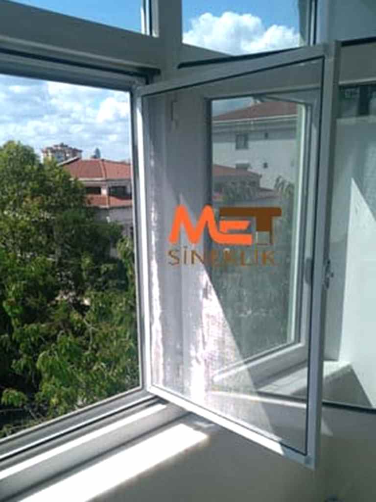 İçe Açılır Kedi Sinekliği